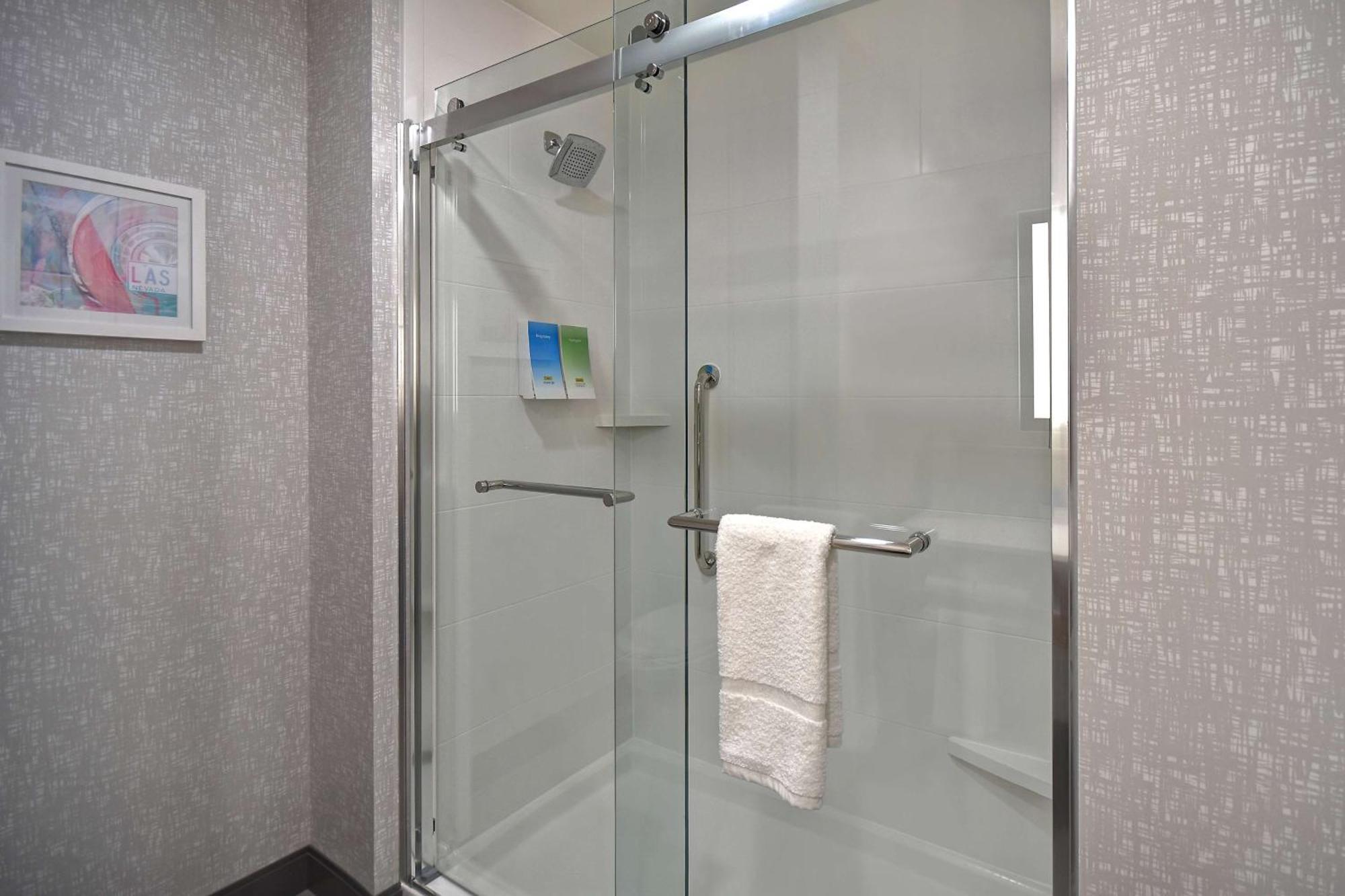 King Room,1604814333:JPEG