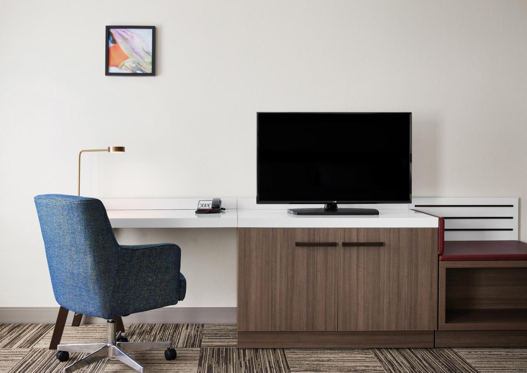 King Room,1552116181:JPEG