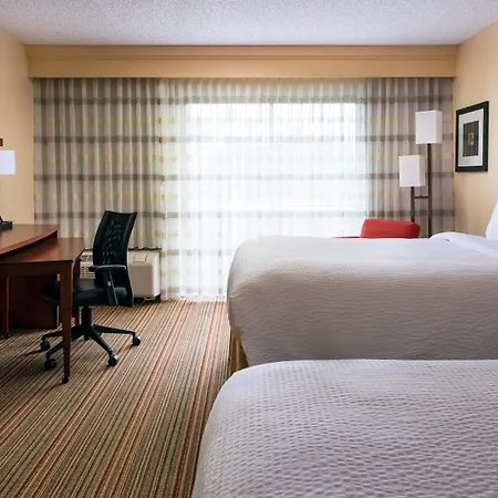 Courtyard By Marriott Las Vegas Convention Center-2