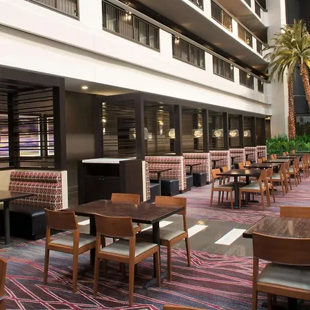 Embassy Suites By Hilton Las Vegas-3